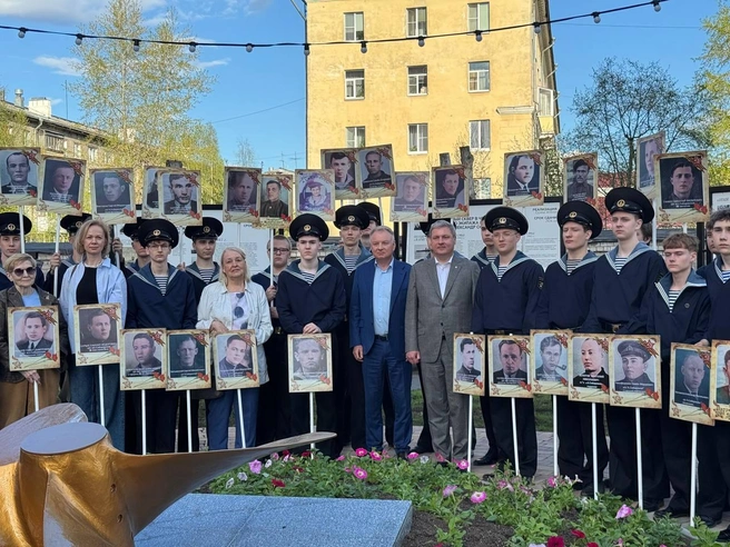 Из более чем ста человек на борту «Сибирякова» выжили 20, 19 из них попали в плен | Источник: Анна Гнездова