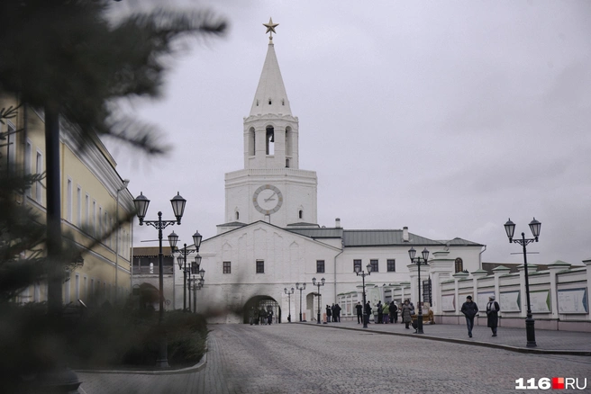 Осень&nbsp;— лучшее время для прогулок по старинному городу | Источник: Лина Саитова / 116.RU