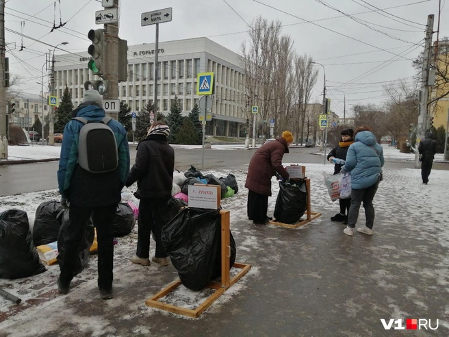 Все отходы сортируются по категориям: бумага, стекло, металлы, термопаки и несколько видов пластика | Источник: Ирина Яковлева / V1.RU