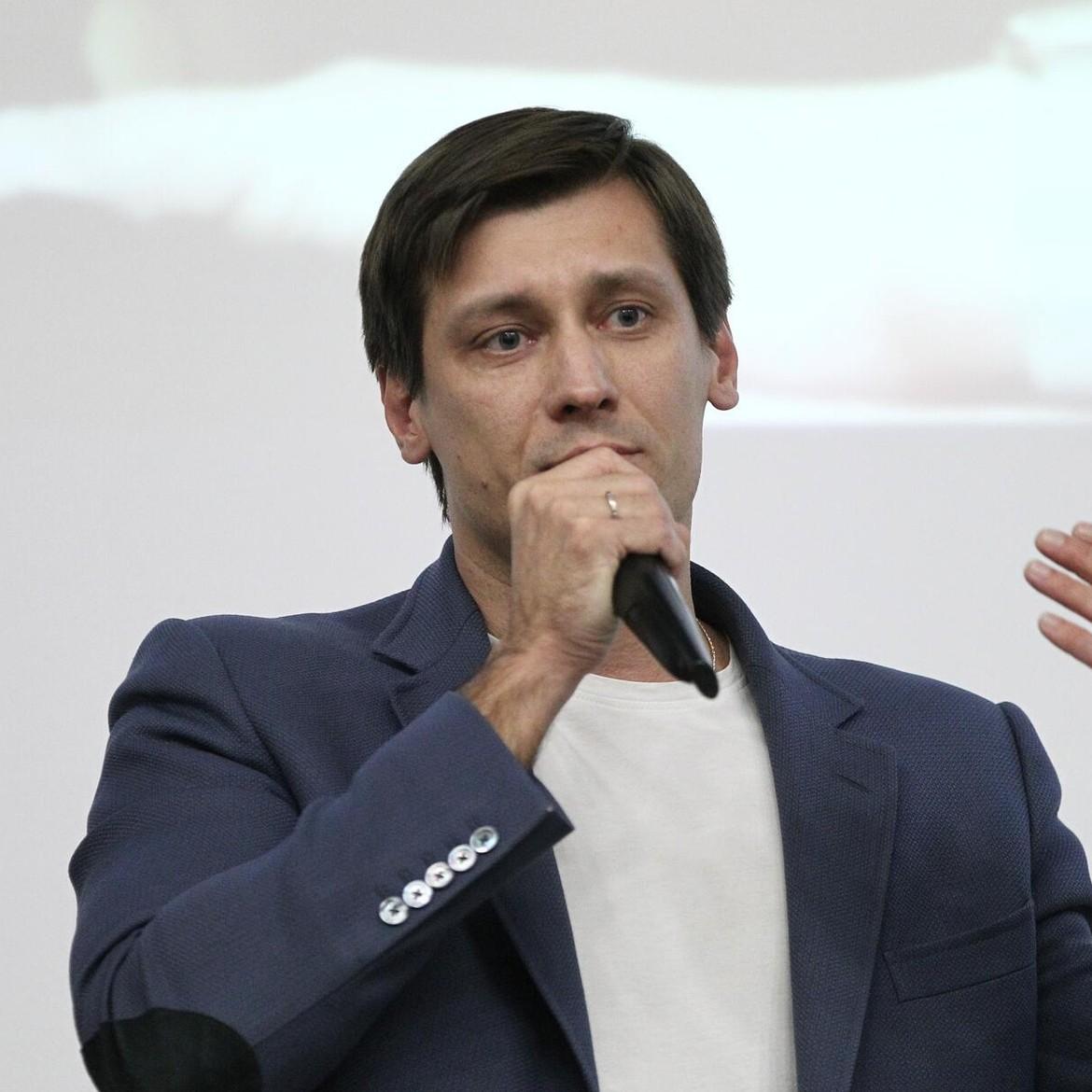 22-летний сын Софьи Капковой и Дмитрия Гудкова* покончил с собой