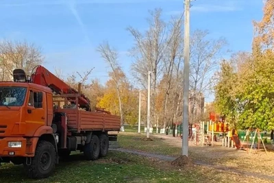 На улице Вадинской в Пензе готово освещение спортплощадки