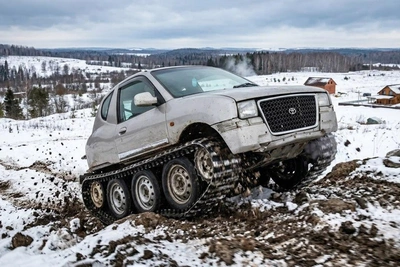 Снегоболотоход из Toyota и вездехода продают за 730 тыс. рублей