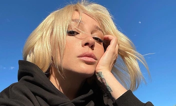 Мужчины могут позавидовать: Ивлеева показала мощные бицепсы