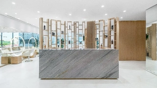 Белым по белому: новый салон красоты в Екатеринбурге