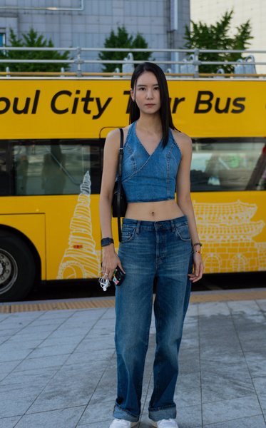 Неделя моды в Сеуле: 5 модных стритстайл образов на осень 2023, которые легко повторить