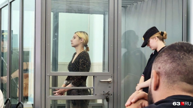 Екатерина не понимает, почему только она одна за решёткой, ведь в этом деле (по версии следствия) участвовало как минимум 4 человека | Источник: Илья Овсянников / 63.RU