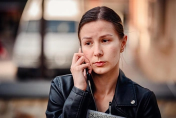 Весенний синдром откровенности: как не наговорить о себе лишнего