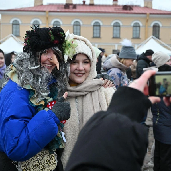 Празднование Масленицы на Заячьем острове | Источник: Андрей Бок / «Фонтанка.ру»