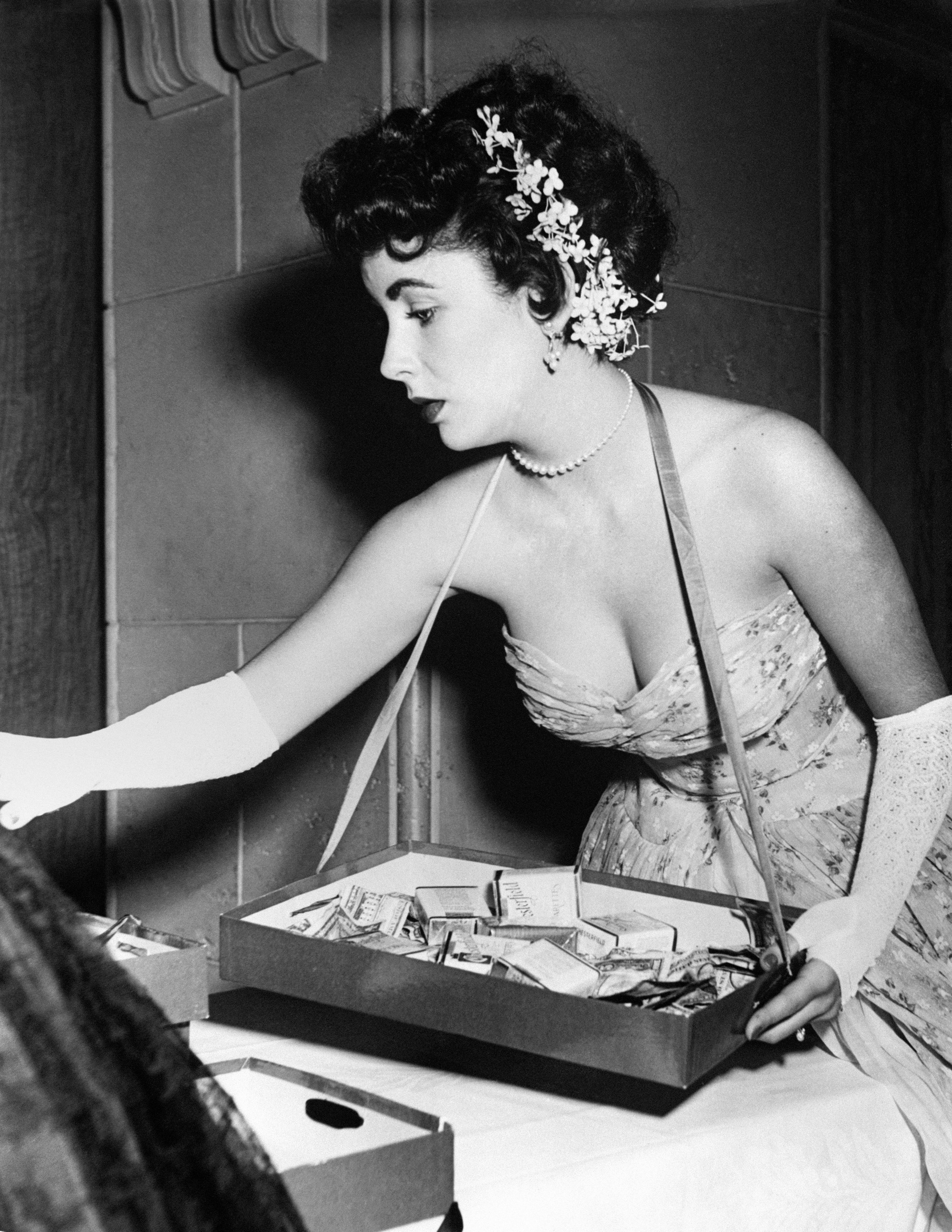 Юная и прелестная  Лиз Тейлор Красота