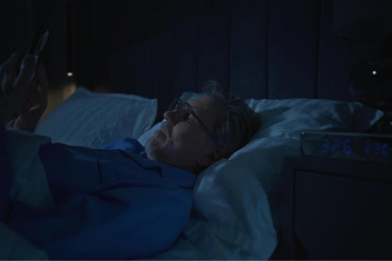 «Не могу не думать о стажерке. Она словно провоцирует меня, а я боюсь потерять семью»