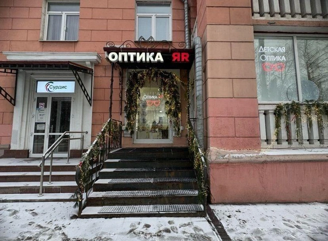 Компания имеет большой опыт&nbsp;— 11 лет на рынке и 25 тысяч изготовленных очков | Источник: «ОптикаЯр»