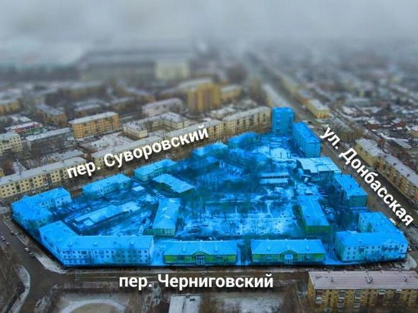 Два из десяти домов были уже признаны аварийными, в других восьми были сильно изношены несущие конструкции | Источник: Филипп Сапегин / E1.RU