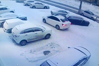 Знакомый угнал автомобиль в Новосибирске, пока хозяин спал