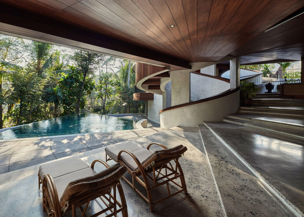 Необычный дом-«петля» архитектора Алексиса Дорнье на Бали