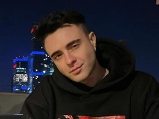 «Показал свое животное нутро, трус»: Валя Karna.val обратилась к Егору Криду?