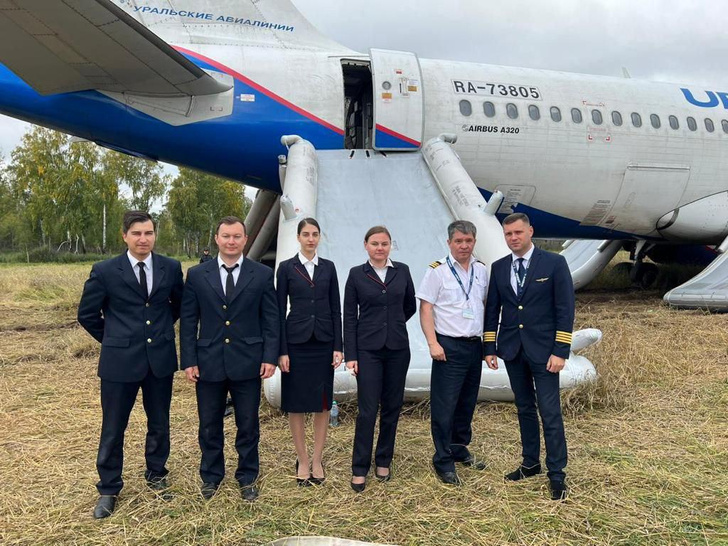 «Топлива оставалось на 5 минут»: как капитан самолета Сочи — Омск принял решение, спасшее жизни 160 человек