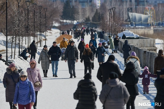 Можно сдвигать рабочее время хотя бы на 30 минут, но это решение должно быть за регионом | Источник: Александр Ощепков / NGS.RU