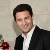 <p>Антон Макарский</p>