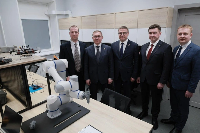 Лаборатория микроэлектроники и радиофизики inSmart ЧелГУ создана благодаря победе вуза в региональном гранте | Источник: пресс-служба правительства Челябинской области