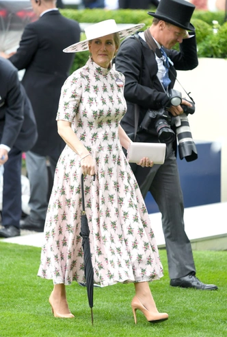 Лучшие образы на открытии Royal Ascot 2019 (и несколько безумных шляп)