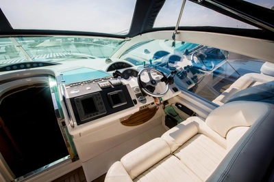 Продажа яхты для Байкала за 100 млн рублей в Иркутске