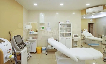 Медцентр продают как готовый бизнес | Источник: avito.ru