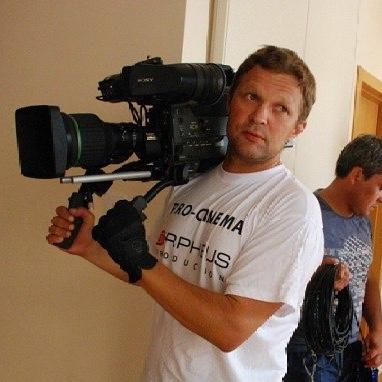 Бросил окурок в лицо, вонзил нож в грудь: кадры последних минут жизни оператора Сергея Политика