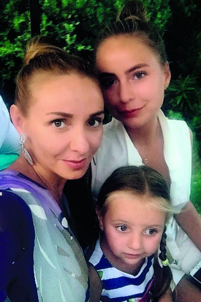 Навка воспитывает двух дочерей – 17-летнюю Александру и 3-летнюю Надежду