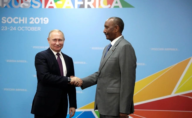 Владимир Путин и Абдель Фаттах аль-Бурхан, Сочи, 2019. | Источник: kremlin.ru