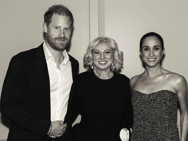 Герцоги Сассекские встретились с астрологом Анжелой Перл | Источник: angelapearlastrology / Instagram (экстремистская организация, деятельность запрещена на территории РФ)