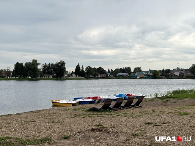 Всего четыре лежака | Источник: Андрей Бирюков / UFA1.RU