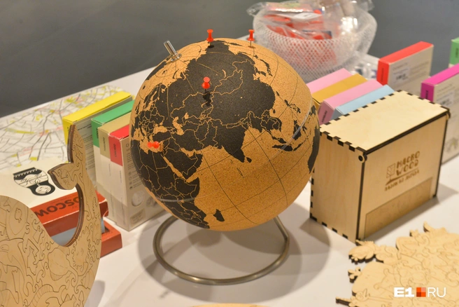 Возможно, для прохождения этого теста вам придется провести обряд. Вращайте глобус и повторяйте: «Кручу-верчу, на все вопросы ответить хочу» | Источник: Артём Устюжанин / E1.RU