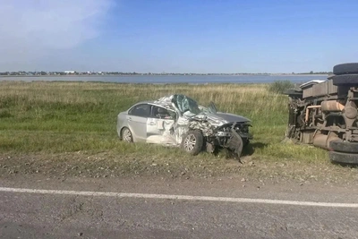 Женщина погибла при лобовом столкновении Mitsubishi Lancer с «ГАЗелью»