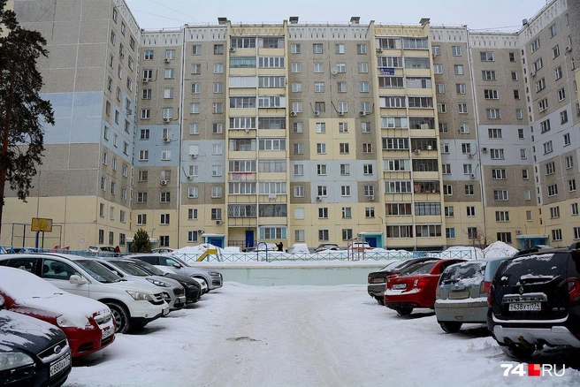 «Изнанка» дома: стоять можно, но мест мало | Источник: Артем Краснов