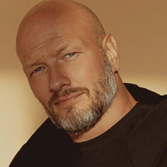 Как выглядит жена звезды сериала «Акушер» Никиты Панфилова