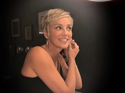 Шэрон Стоун отрицает, что помолвлена с бойфрендом на 19 лет младше