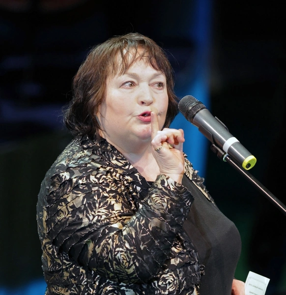 Лиана Жвания | www.starhit.ru