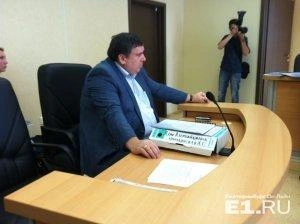 Шахин Шихлинский представлял Алмаз Шихлинскую в судах. 		 	  | www.e1.ru