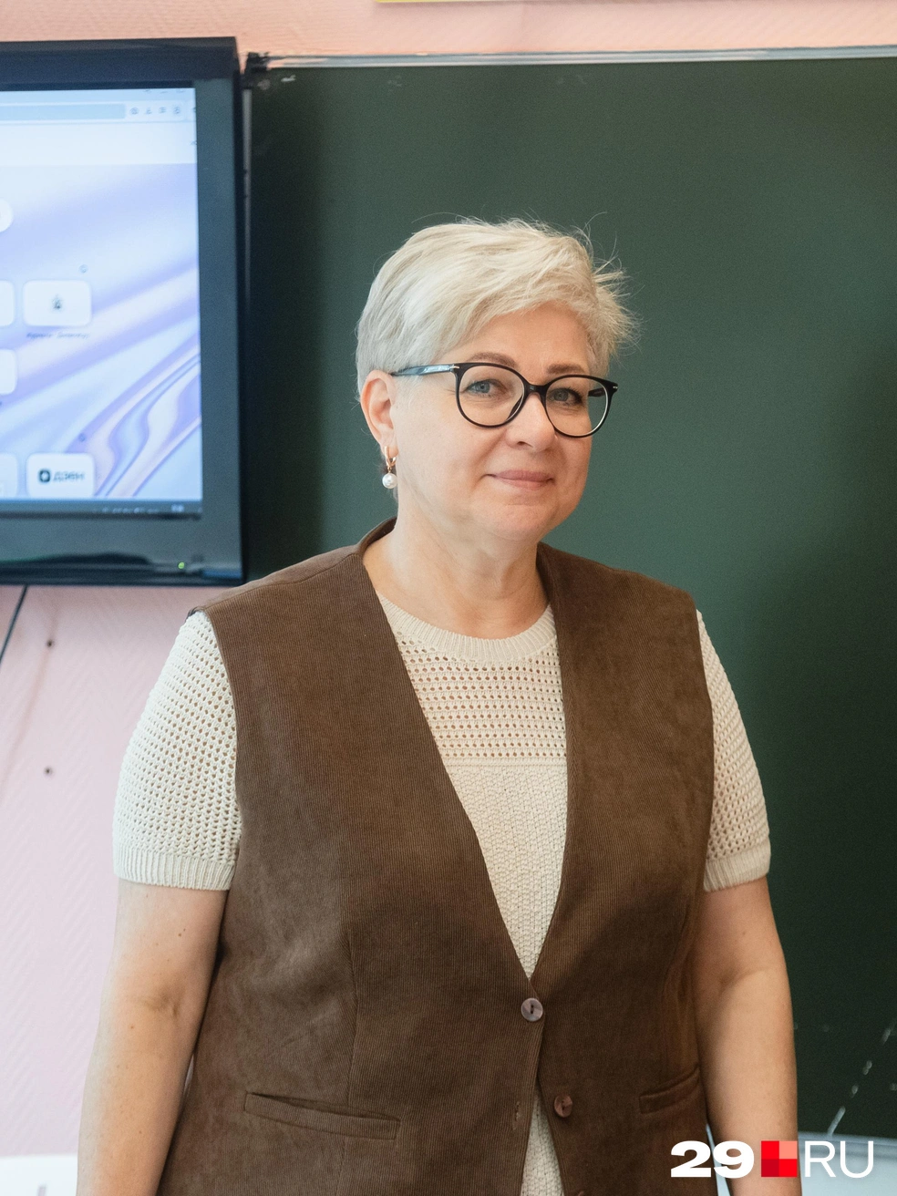 Светлана Николаевна также преподает физкультуру, ОБЖ и занимается с детьми как логопед | Источник: Иван Митюшёв / 29.RU