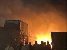 В Домодедове горит автосервис: кадры сильного пожара