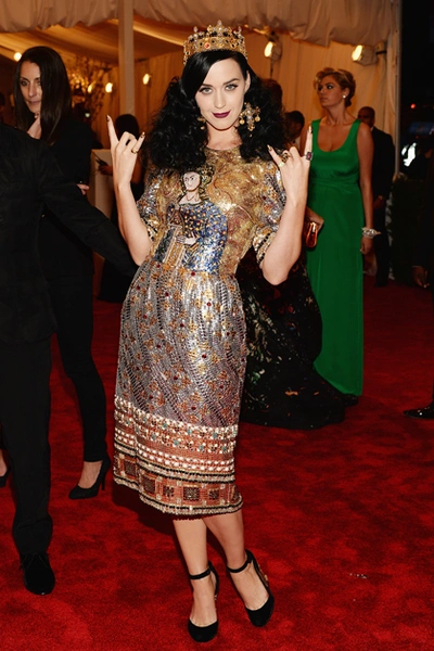 Кэти Перри в платье Dolce & Gabbana. | Источник: Getty Images