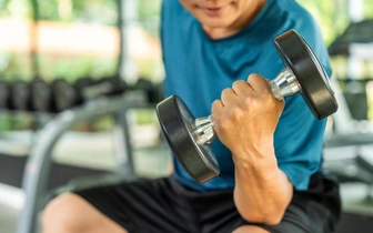 Больше так не делай: 5 опасных ошибок, которые допускают любители фитнеса при выполнении популярных упражнений