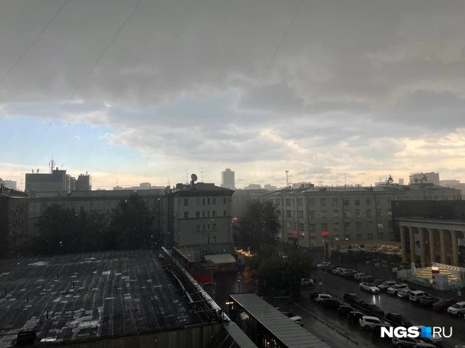 Новосибирск накрыли тучи | Источник: Александр Ощепков / NGS.RU