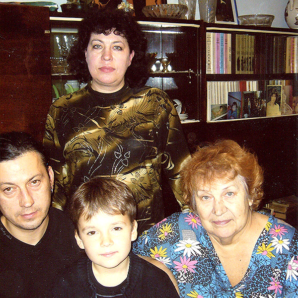 семья Жени Белоусова