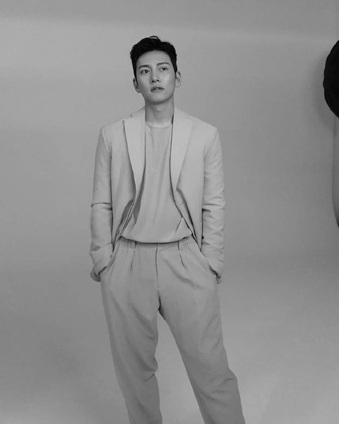 Источник: @jichangwook