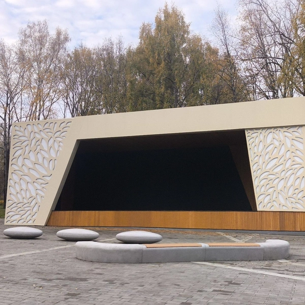 Сцена&nbsp;— здесь можно будет проводить мероприятия | Источник: Павел Черепанов / Telegram