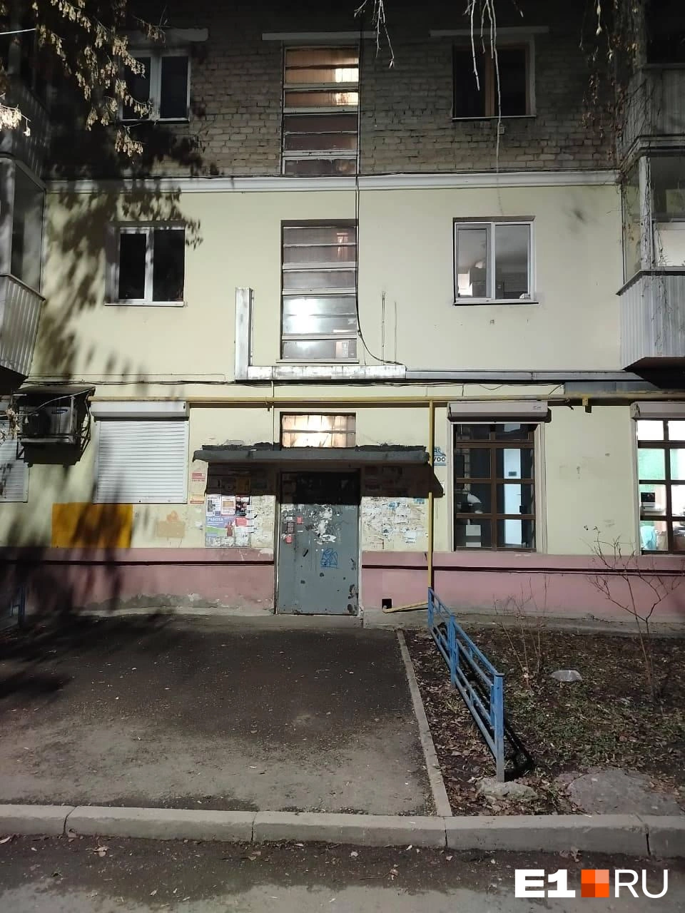 Артем живет в этом доме с самого рождения | Источник: читатель E1.RU