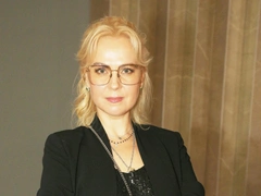 От уборщицы до звезды «Нины». Как Светлана Чуйкина покорила Москву и сердце друга семьи на 11 лет старше