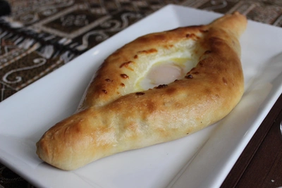 How to Make Khachapuri: Two Recipes