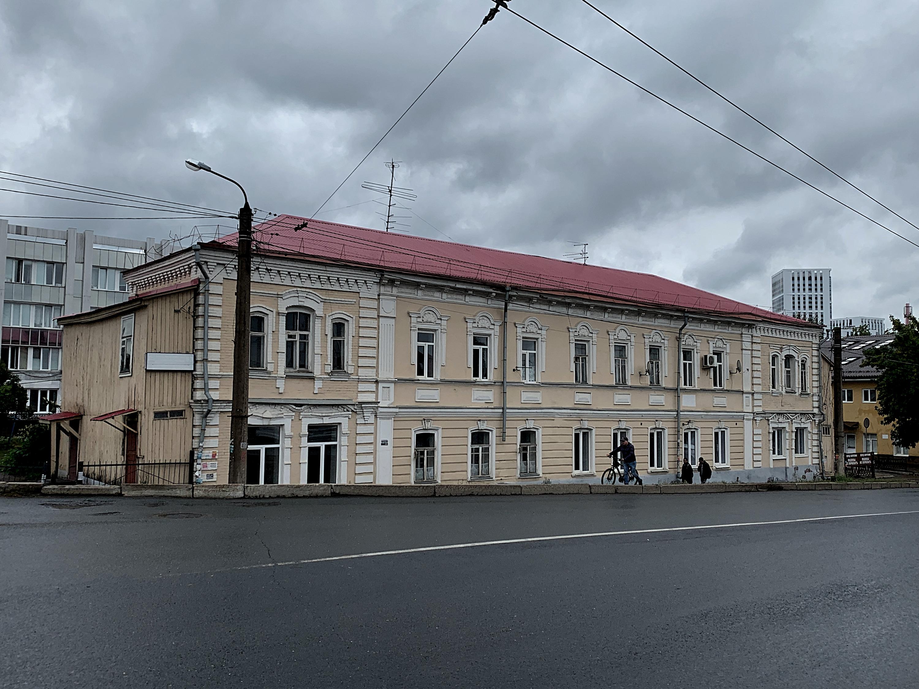 Переделают в фуд-корт за 250 млн: какую судьбу уготовили особняку на несостоявшемся «уфимском Арбате»